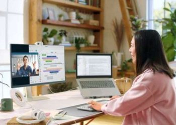 Logitech Brio 100 Full HD Webcam, Sajikan Kualitas Suara dan Tampilan Lebih Baik