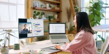 Logitech Brio 100 Full HD Webcam, Sajikan Kualitas Suara dan Tampilan Lebih Baik