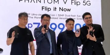 Smartphone Lipat Tecno Phantom V Flip 5G Resmi Dipasarkan