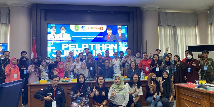 Pelatihan Teknik Penulisan dan SEO dalam jurnalistik