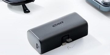 ANKER PowerCore Nano, Powerbank dengan Konektor Lightning untuk iPhone