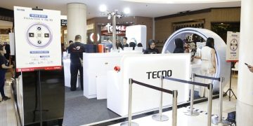 Lebih Dekat dengan Konsumen, TECNO Gelar Pop Up Exhibition TECNO PHANTOM V Flip 5G di Surabaya