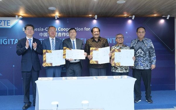 Kembangkan Ekositem Digital di Indonesia, ZTE Teken MoU dengan CIC, MASTEL dan Telkom University