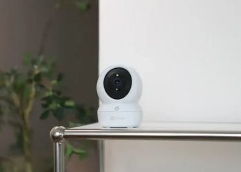 EZVIZ H6c Pro 2K+, Pan& Tilt Smart Home Camera Berteknologi Smart AI