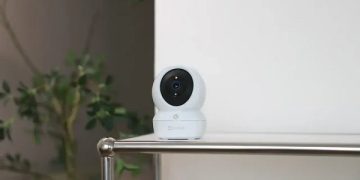 EZVIZ H6c Pro 2K+, Pan& Tilt Smart Home Camera Berteknologi Smart AI