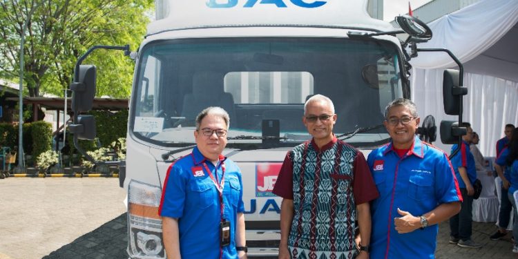 JBL Truk Listrik
