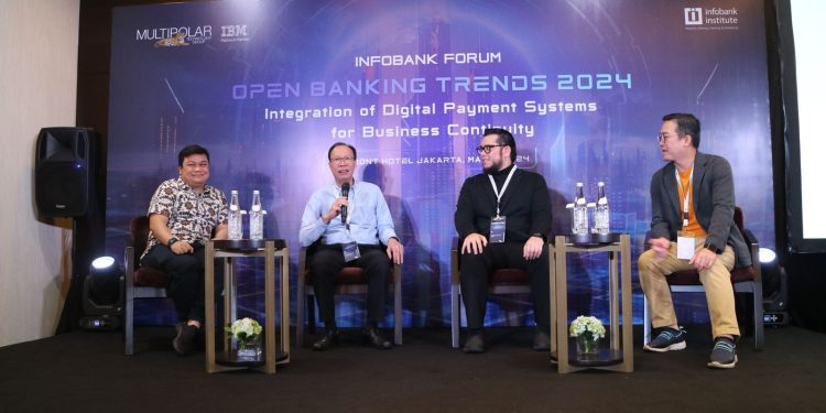 Multipolar Technology