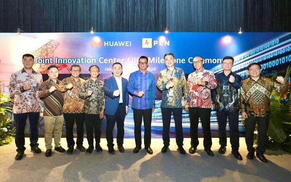 Perkuat Pondasi Digital untuk Transisi Energi, PLN-Huawei Berkolaborasi Kembangkan Joint Innovation Center