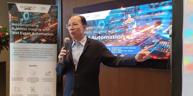 Jip Ivan selaku Director Enterprise Application Services Business PT Multipolar Technology Tbk