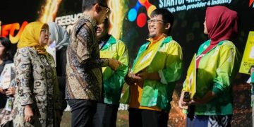 PT Sopwer Teknologi Indonesia Juara 2 Kompetisi Startup4Industry 2024