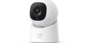 Eufy Indoor Cam C210, Kamera CCTV 300 Ribuan Beresolusi 1080p