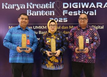 Digitalisasi Pemkab Tengarang Raih 3 Penghargaan Digiwara Awards