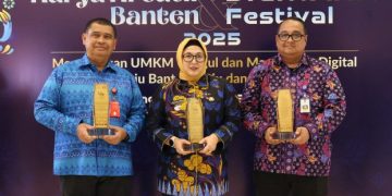 Digitalisasi Pemkab Tengarang Raih 3 Penghargaan Digiwara Awards