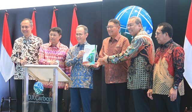 Dorong Ekonomi Hijau Dan Net Zero Emission, OJK Luncurkan Buku Perdagangan Karbon Bagi Sektor Jasa Keuangan