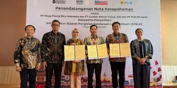 MEBI Siap Hadirkan 3000 Charging Unit Kendaraan Listrik di Seluruh Gerai Alfamart