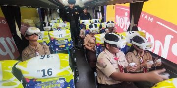 Digelar WIR Group & Mayora Champion, 7.500 Siswa Belajar Tata Surya Lewat Teknologi VR