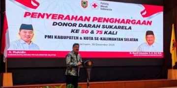 Gubernur Kalsel Berikan Apresiasi Kepada Sukaralewan Pendonor Darah