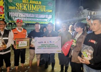 Kalsel Bahu Membahu Bantu Warga Korban Banjir