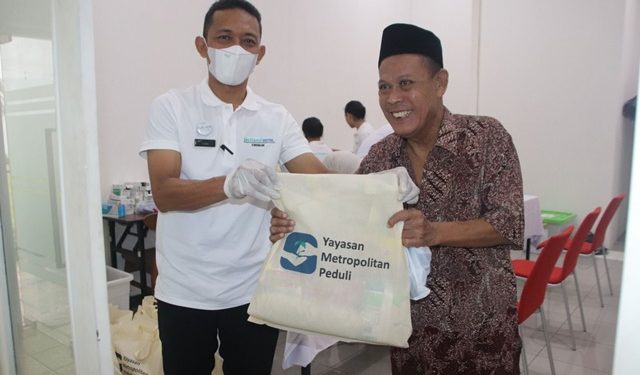Metland Hotel Cirebon Gelar Aksi Sosial Layanan Kesehatan Gratis