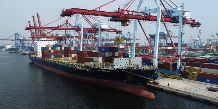 IPC TPK Perluas Layanan Internasional Melalui Gold Star Line ke Tiongkok Selatan