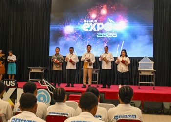 Dukung Digitalisasi Pendidikan Berbasis AI, Infinix Serahkan Bantuan XPAD EDGE ke Sekolah GenIUS