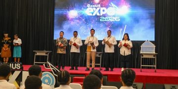 Dukung Digitalisasi Pendidikan Berbasis AI, Infinix Serahkan Bantuan XPAD EDGE ke Sekolah GenIUS