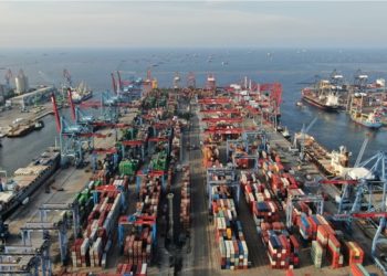 Arus Peti Kemas Internasional Melalui Pelindo Naik  11 Persen