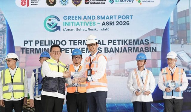 Transformasi Hijau, TPK Banjarmasin dan TPK Bitung Raih Penghargaan Green and Smart Port 2026