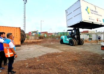 Pelindo Bantu  Penanganan Bencana Melalui Pengiriman Kontainer Pelayanan Kesehatan di NTT